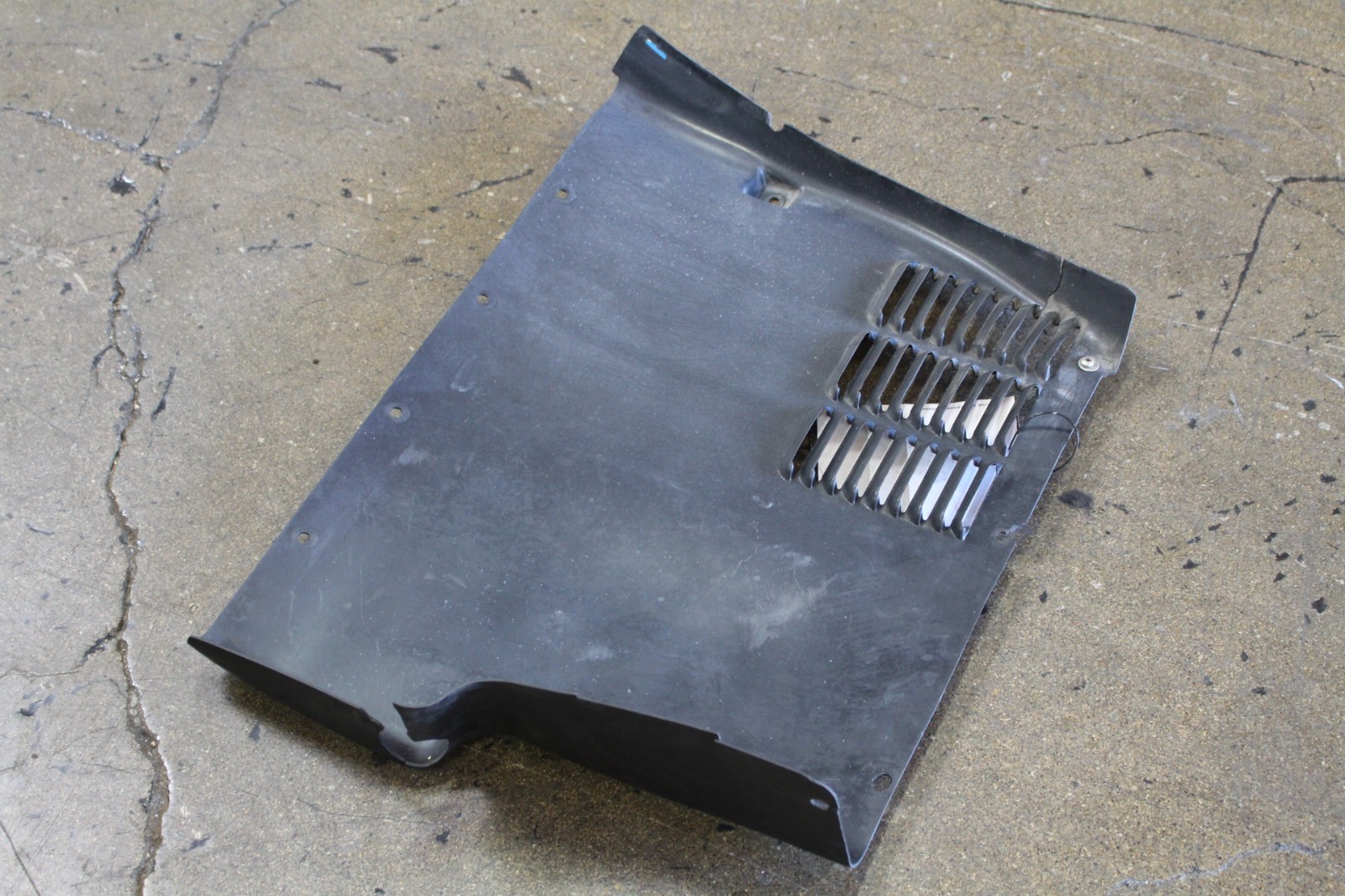 Lamborghini Murcielago, RH, Rear Front Section Fender Liner, Used, 410810172A