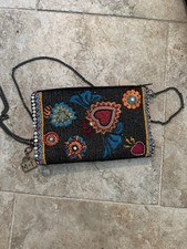 MARY FRANCES beaded Crossbody Shoulder bag -HEARTS-Phone purse- missing 1 stud