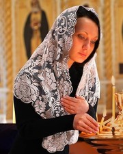 Triangle Catholic Church Mantilla Veil with Floral Lace Scarf Hairclips