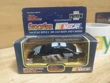 Racing Champions Nascar 1/64 diecast #1 Precision Products Rick Mast 1995 NIP