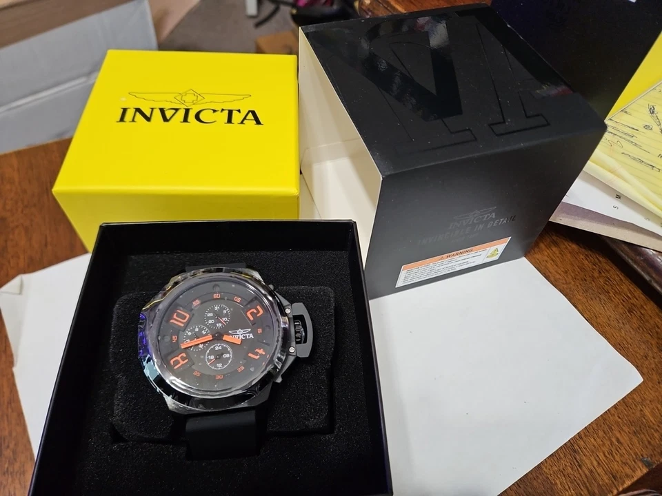Banda negra de silicona Corduba 49796 Invicta 48 mm para hombre nueva en caja $249 al por menor Foto 2 de 4