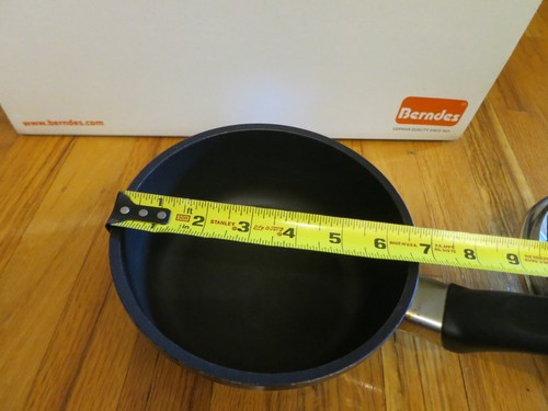 Berndes Nonstick Induction Saucepan 7.25"/1 Qt with Lid USED - Picture 9 of 9