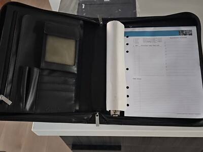 Franklin Covey Leadership 3 Ring Binder Zippered Handle Black for