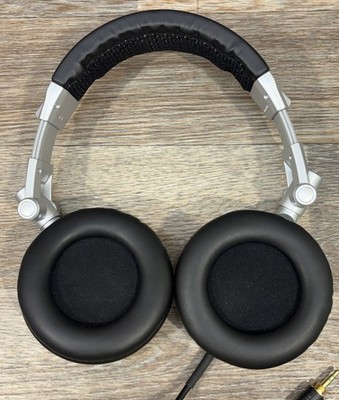 Sony MDR-V700 DJ Headphones Over-Ear | Classic Studio/DJ Monitor