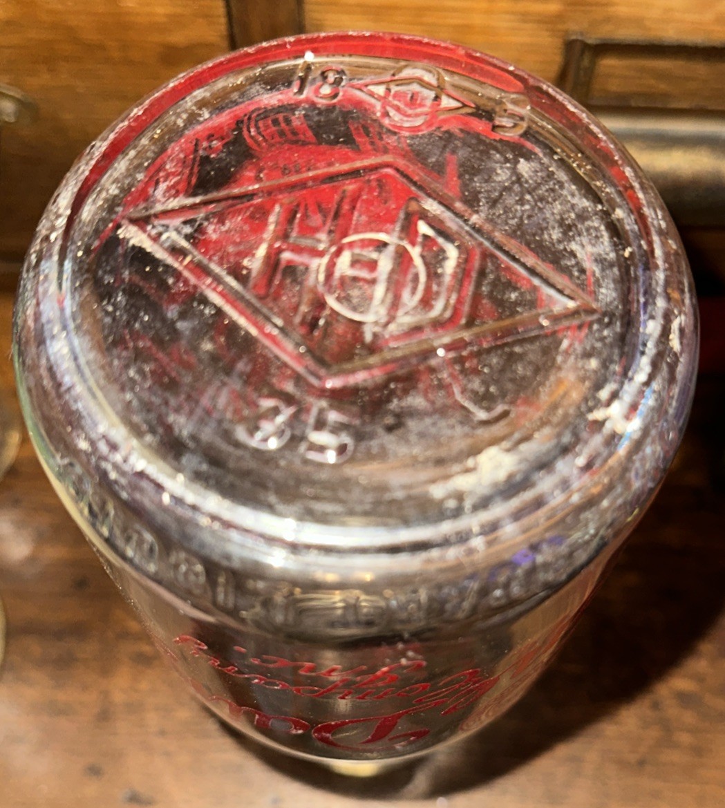 BORDEN HOME DAIRY QUART SAFE GUARD YOUR HEALTH QUART MILK BOTTLE SHACK SHANTY