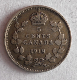 1918 CANADA 5 CENTS Excellent Silver Coin Lot J15