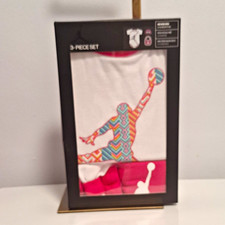 Jordan 3-Piece Baby Outfit Set 0-6 Months Bod...