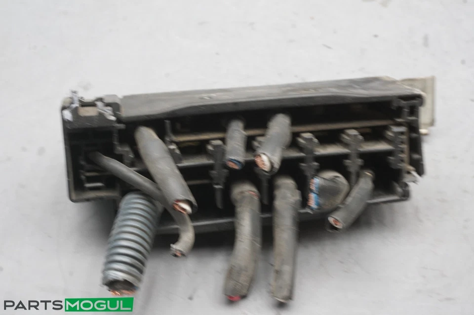 1995-2000 Lexus LS400 bloco de link fusível módulo unidade conjunto 82620-50050 fabricante de equipamento original - Imagem 2 de 4