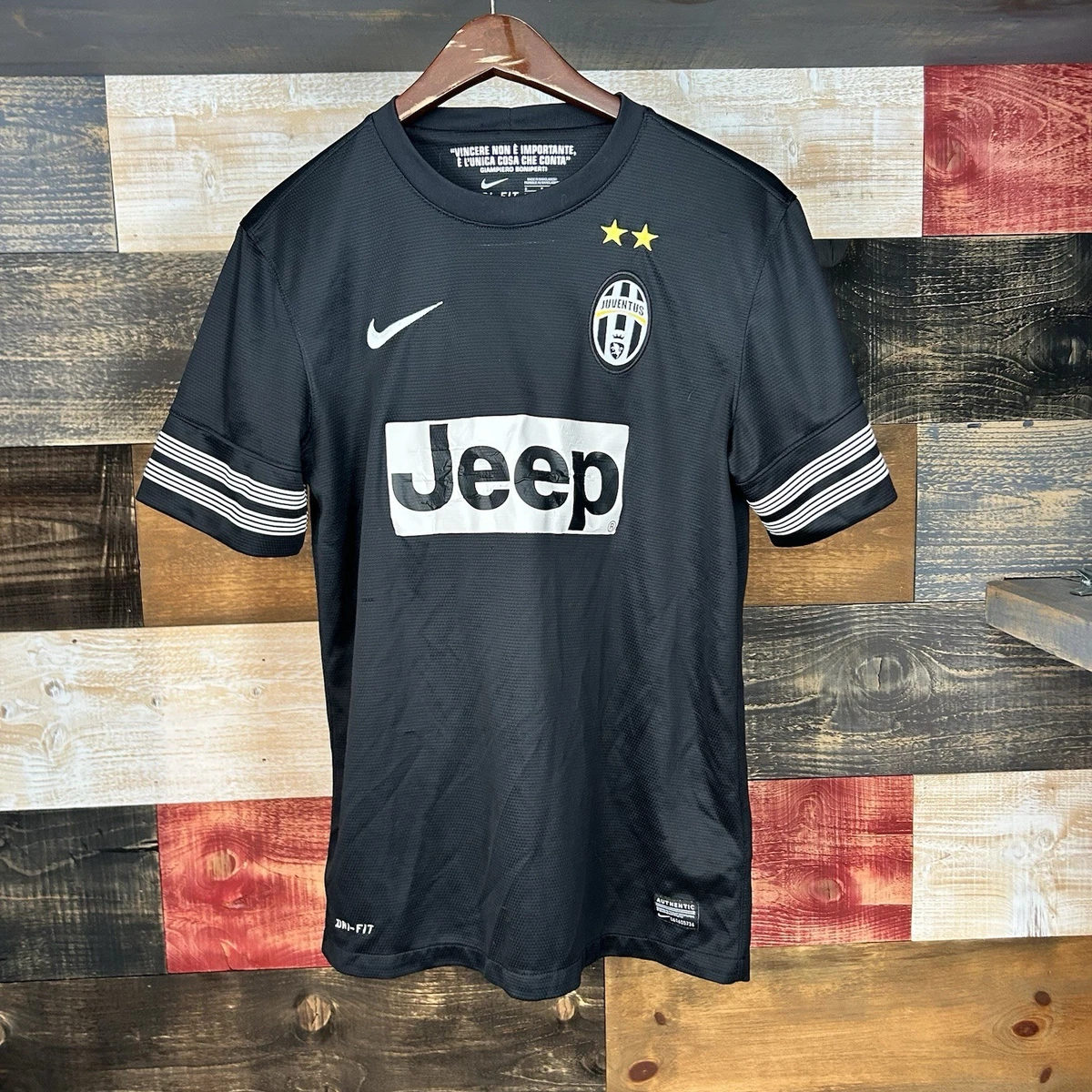 Preços baixos em Nike Juventus Preta Internacional Futebol Clube