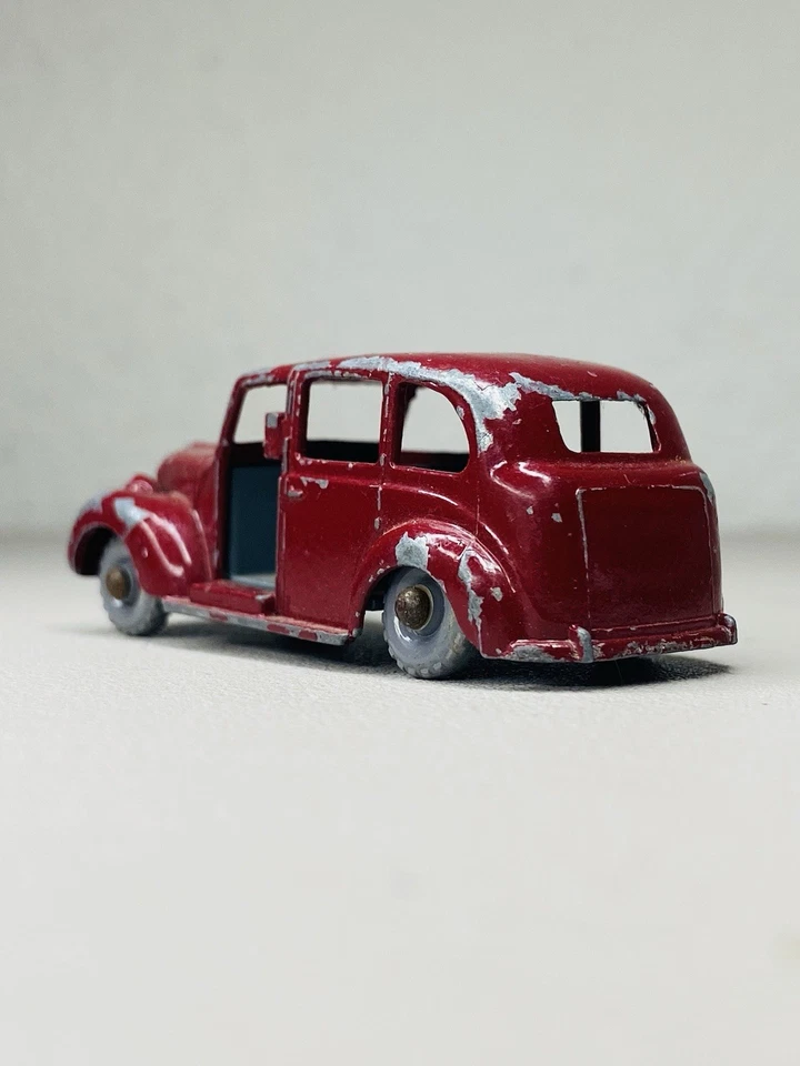 Matchbox by Lesney - Series No 7 - Austin Metropolitan Taxi - Red - England - Image 4 of 4