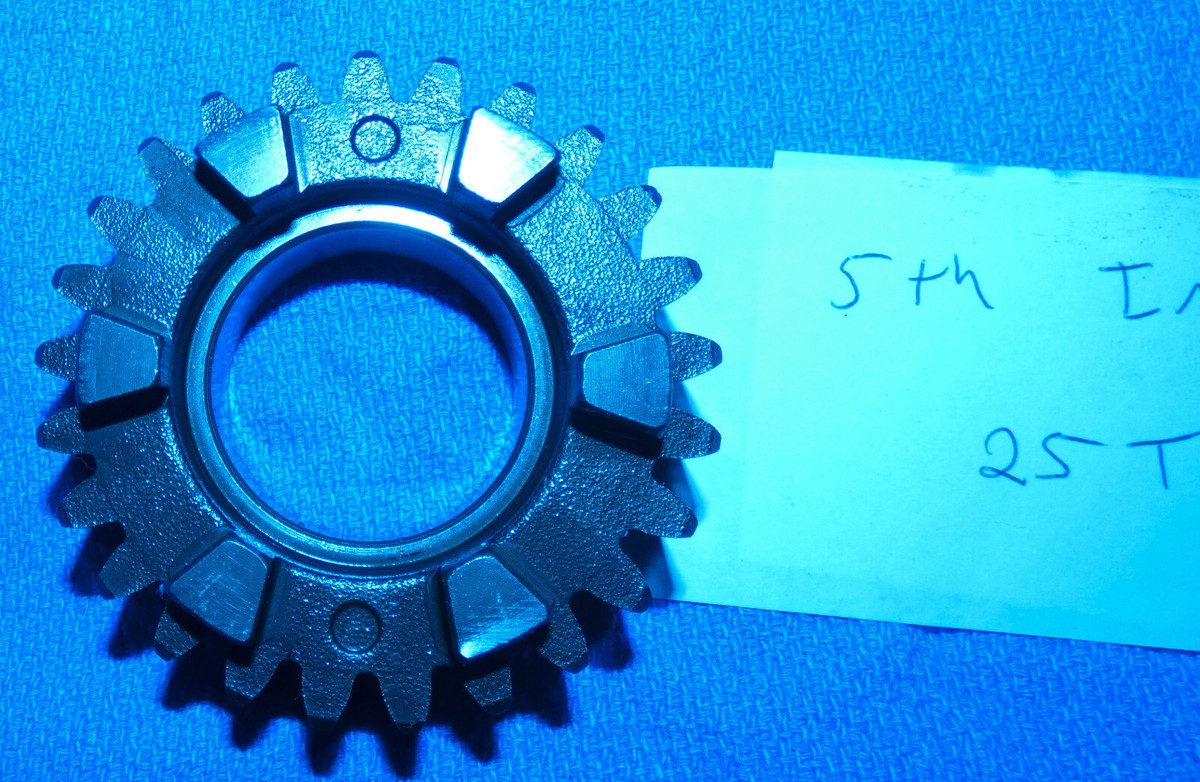seri様 Kawasaki ZX1100A GPz1100 ZN1100B transmission, 5th Gear