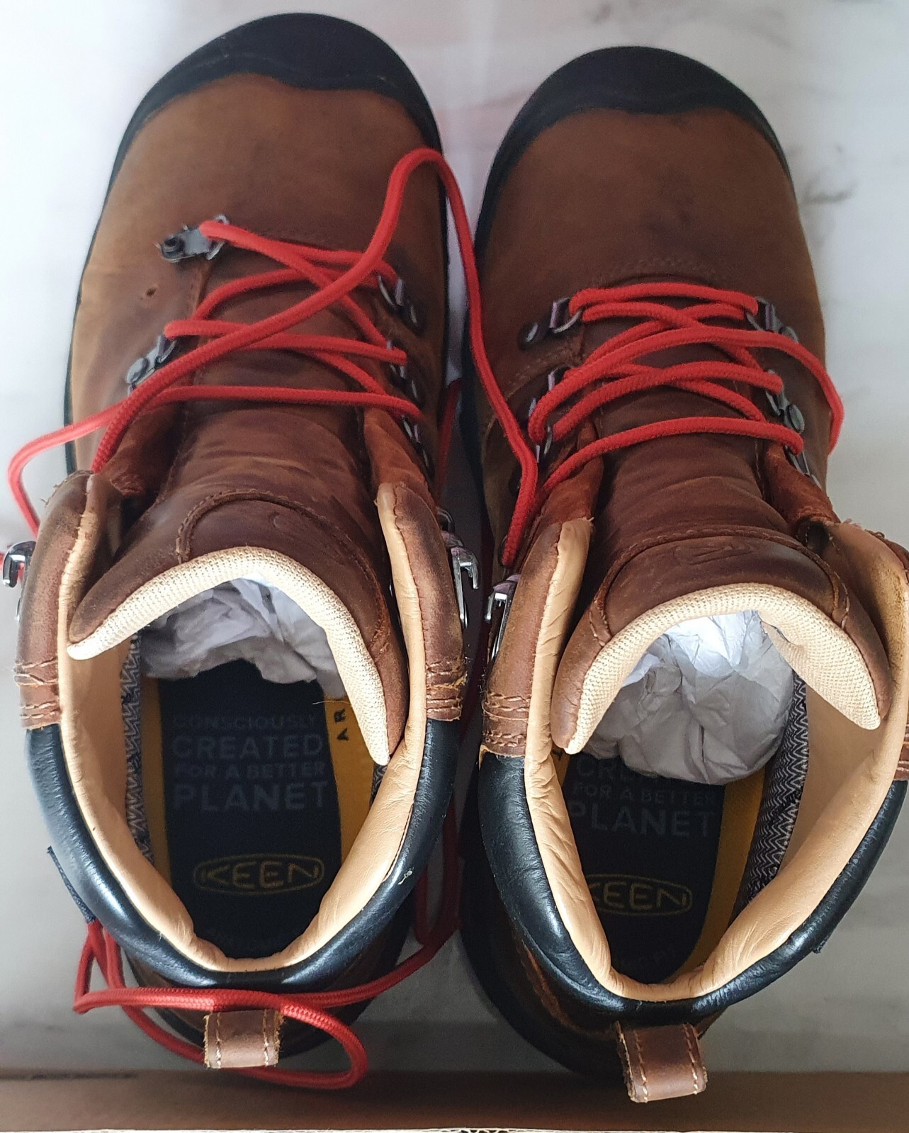 Keen Pyrenees Men's Waterproof Hiking Ankle Boots Size 41 - Discounted! image 2