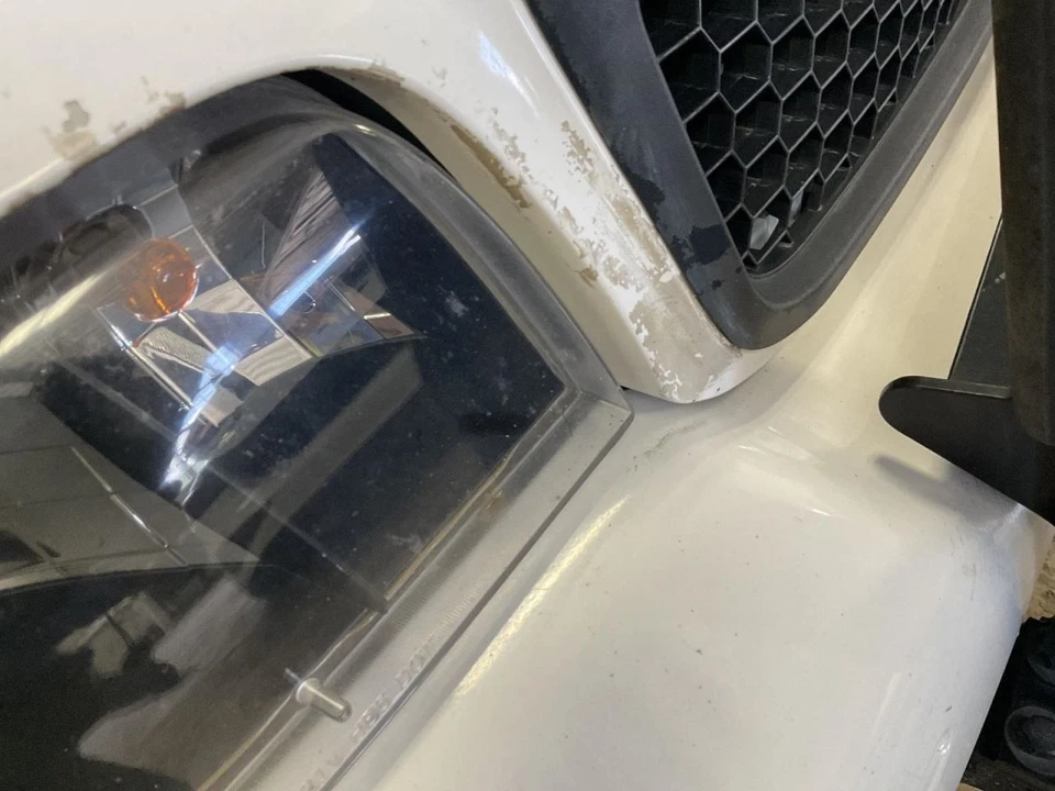 Grille Honeycomb Black Fits 01-11 CROWN VICTORIA 4911343 - Изображение 3 из 4