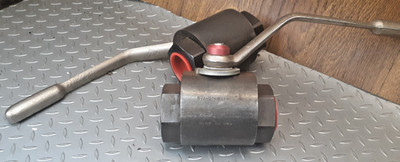 PARKER  HYDRAULIC BALL VALVE BVAH24NSS1N 1-1/4'' NPT 6000 PSI  -USA