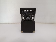 SCHMERSAL AZ 16-02ZVK-M20-1762 SAFETY INTERLOCK SWITCH 2 NC