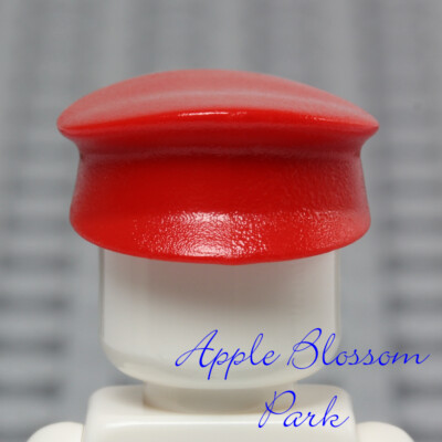 LEGO Boy/Girl Minifig RED HAT Minifigure Head Gear Officer Pilot