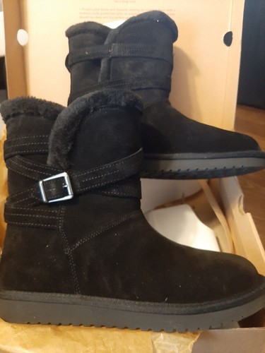 womens Koolaburra black suede size 9 boots