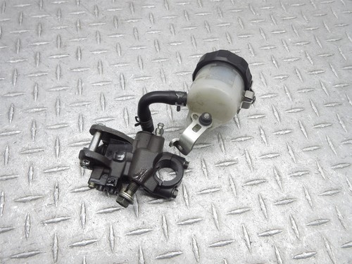 2006 05-06 Suzuki GSXR 1000 GSXR1000 Front Brake Master Cylinder Reservoir Tank - Picture 8 of 11