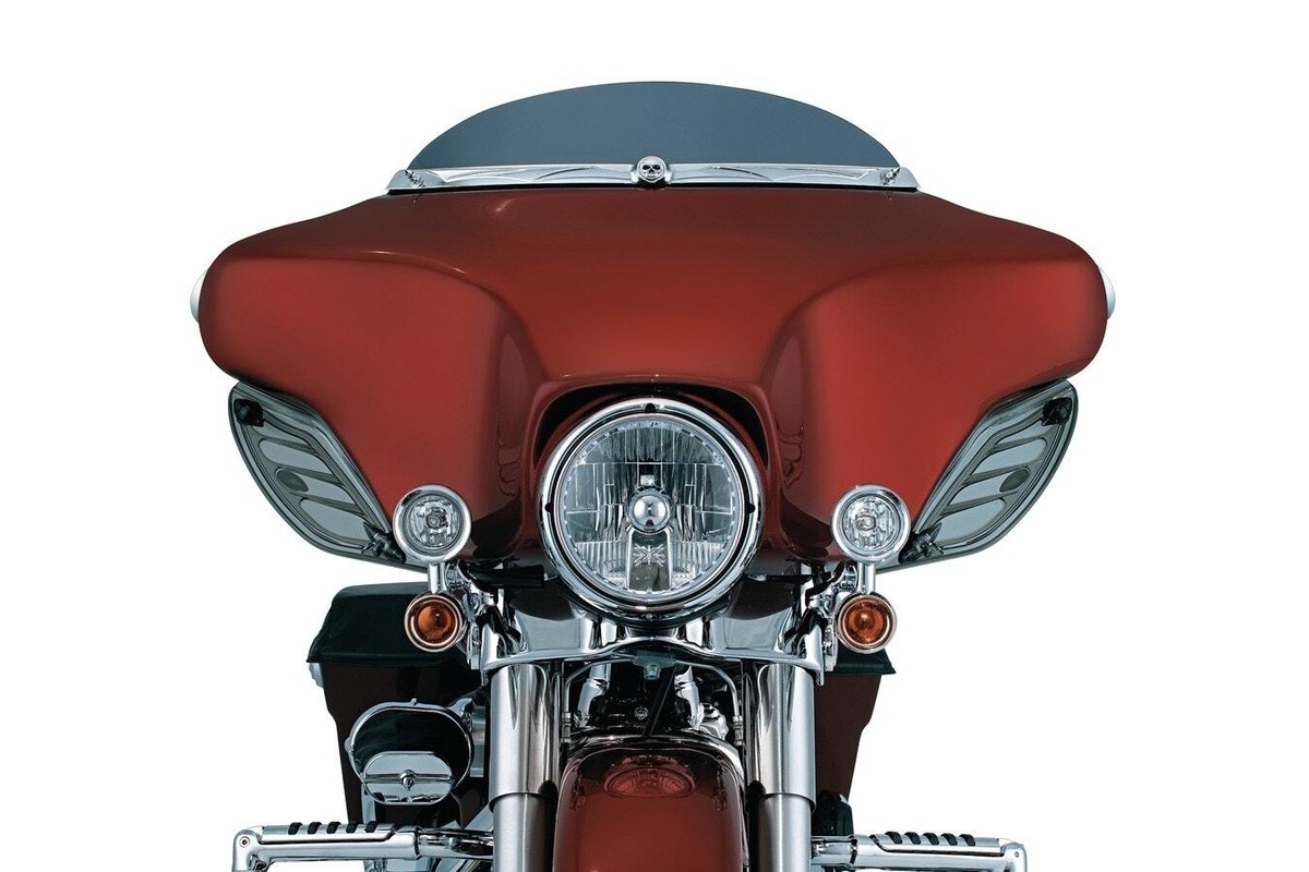 kiruakirua　0528 Kuryakyn 1198 Chrome Zombie Windshield Trim 96-13 Harley