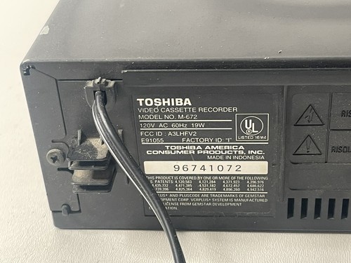 Toshiba 4 Head HiFi Stereo VCR VHS Player Model M-672 - TESTED - Picture 13 of 15