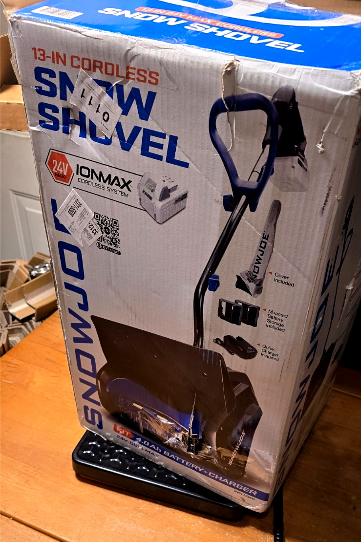 Snow Joe 13-Inch 24V Cordless Snow Shovel Kit Used, tool onl