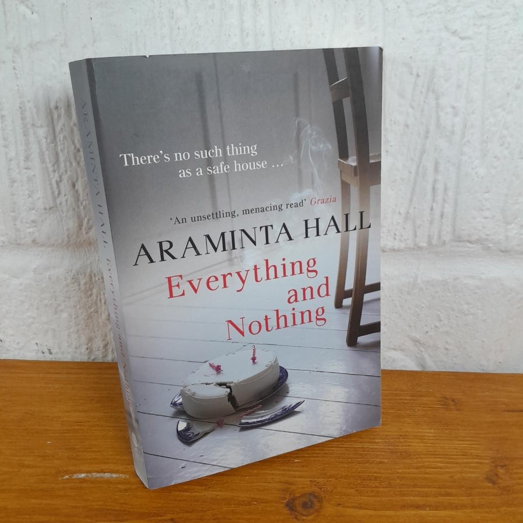 Everything and Nothing — Araminta Hall Paperback