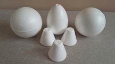 6 forme in polistirolo - 2 palline rotonde 1 uovo di Pasqua e 3 piccoli coni confezione artigianale