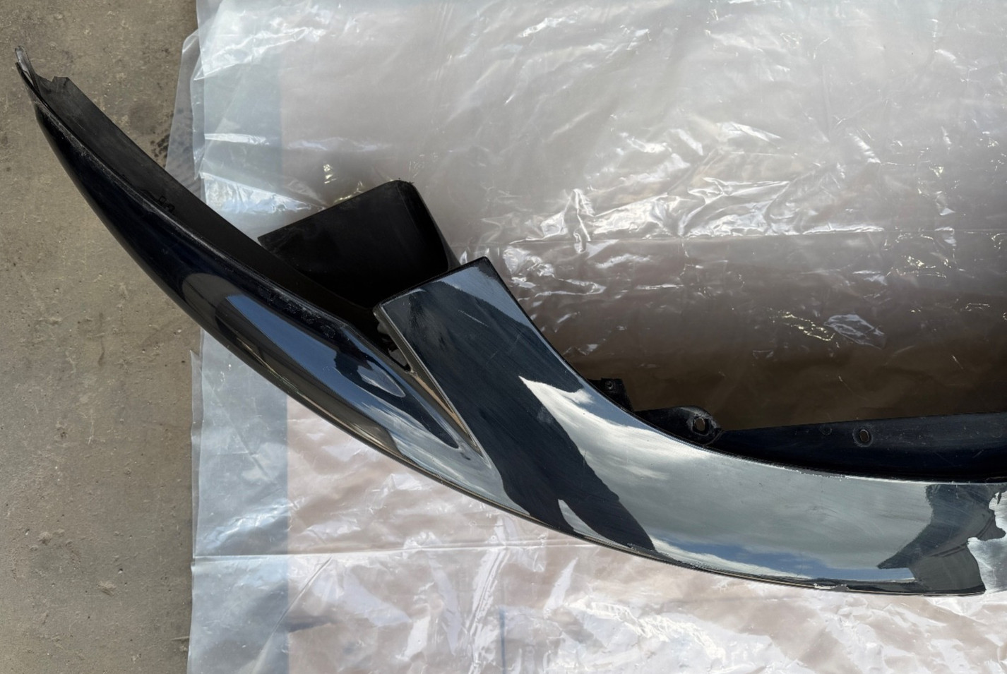 2016-2019 MCLAREN 570S FRONT BUMPER LOWER PORTION 13A6103CP.01 13A6103CP OEM