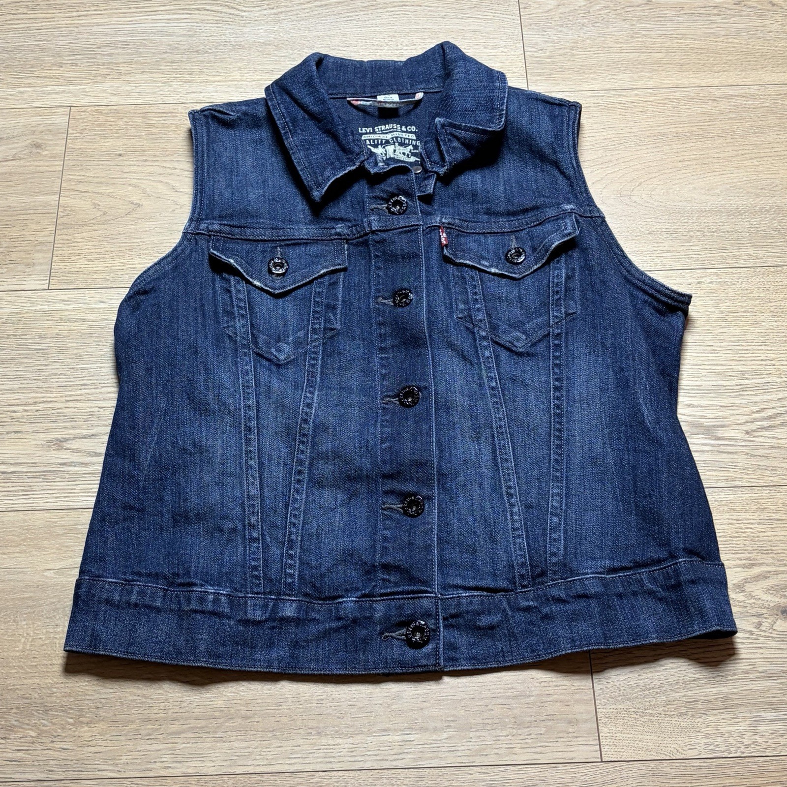 Levi’s Women’s Large Denim Jean Vest Trucker Classic Cotton Retro