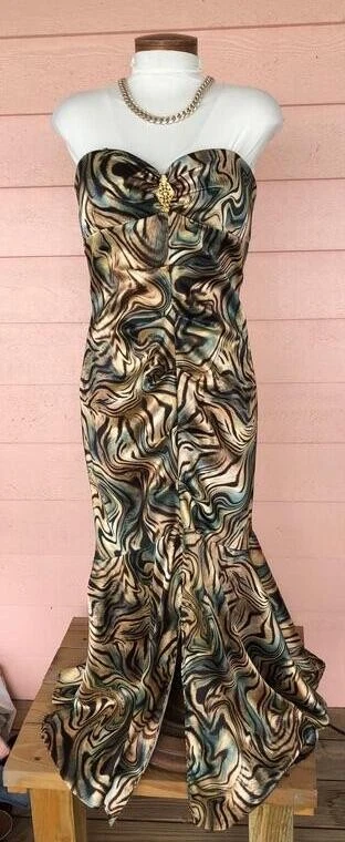 joanna chen dress designer Xscape Joanna Chen designer blue dress size 4 for Sale in West Palm Beach, FL