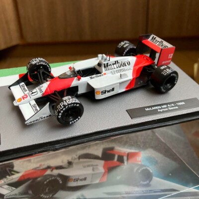 ミニカー Marlboro McLaren MP4/4 Ayrton Senna s-l400.jpg