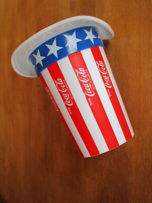 COCA COLA  USA Uncle Sam Hut Deko Stifthalter Besteckhalter Becher