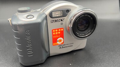 Sony Mavica MVC-CD350 3.2MP Digital Camera (LOT 113205)