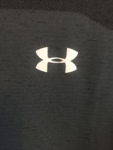 Under Armour Medium HeatGear Black T-Shirt - Picture 2 of 4