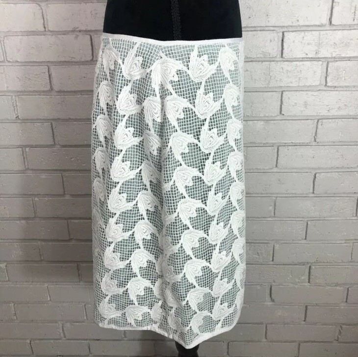 Tory Burch Pierce Embroidered Skirt - White and Green Overlay Skirt Size 10 thumbnail 6