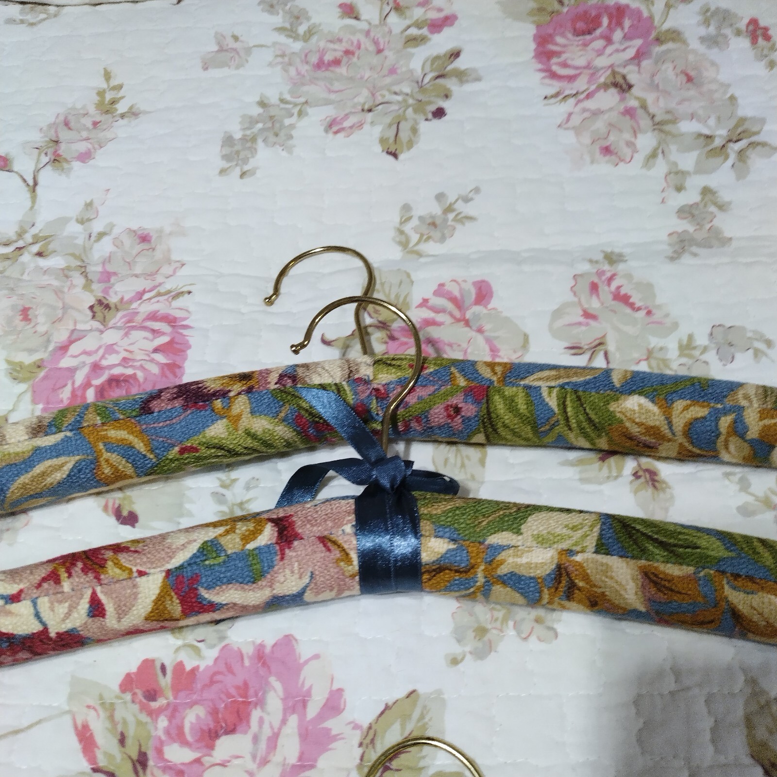 Vintage Set Of 5 Multicolor Floral Fabric Clothes Hangers eBay