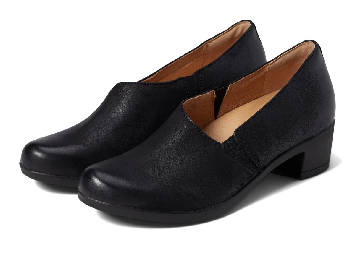 women dansko dress shoes Women's Dansko, Lea Flat Red 39 M and soft Dri Dansko Women's Danica Loafer Black