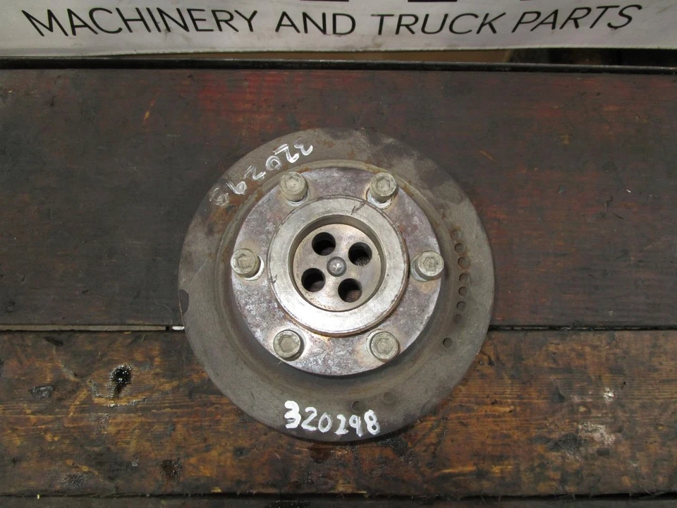 Mack Renault MIDR 6.2L Diesel Engine Crankshaft Pulley Part 5600215373 - Image 2 of 4