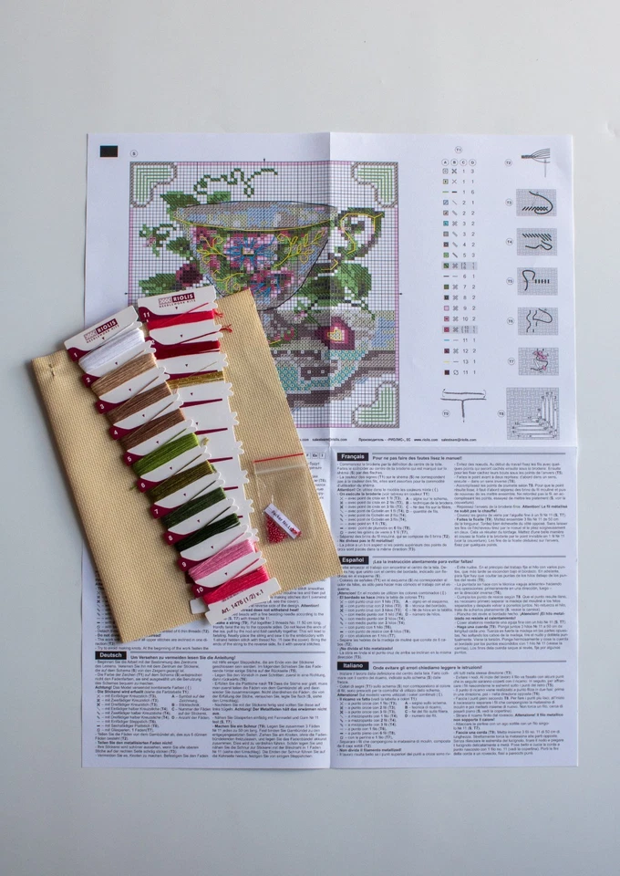 Kit de punto de cruz contado RIOLIS 1476 té de frambuesa - Juego de tazas de té vintage artesanal Foto 2 de 4