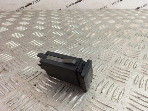 AUDI A3 Sportback 8PA Schalter für Heckscheibenheizung 8L0941503A 1.90 31001353