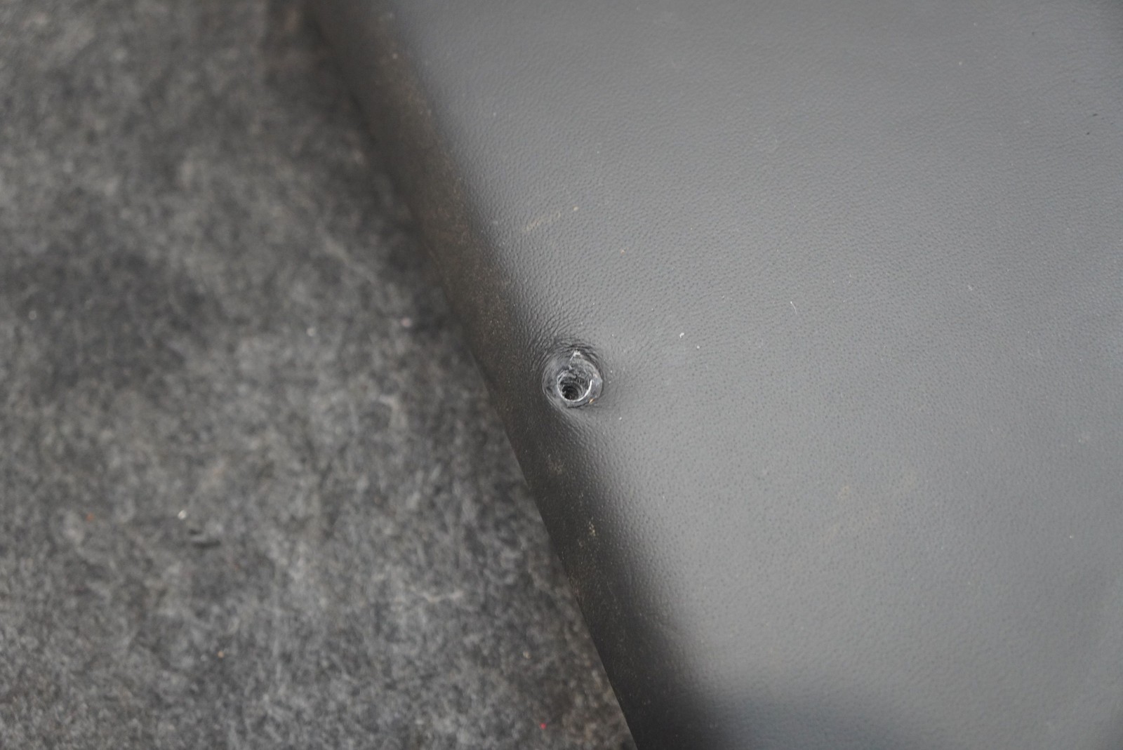 Bentley Continental GT 2016 Front Left Lower Knee bolster