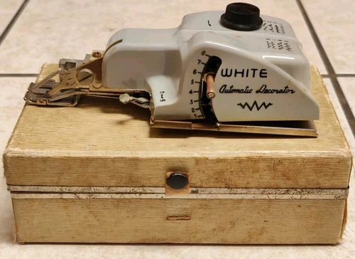 Vintage White Sewing Automatic Decorator Attachment w/box UNTESTED 