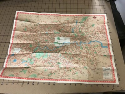 CLEAN -- LONDON TRANSPORT -- BUS MAP - Central area incl. Trolleybuses 