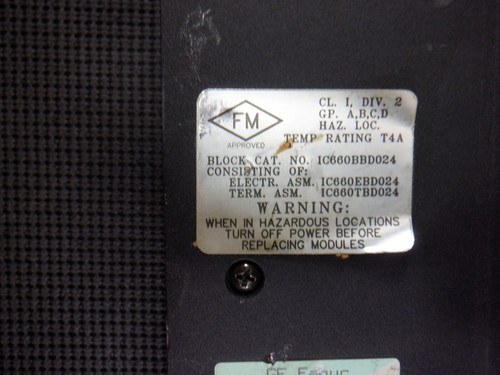 GE Fanuc IC660EBD24 12/24V 32 SRC GENIUS I/O BLOCK MODULE SEE DESCRIPTION - USED - Picture 9 of 14