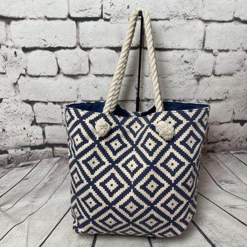 Summer and Rose Brittney Geometric Tote Beach Bag Navy Blue Cream Medium - Picture 3 of 12