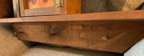 Vintage Wooden Heart-Cutout 6 Shelf Wood Wall Hanging w/ Cabinet Door & 3 Pegs - Picture 5 of 9