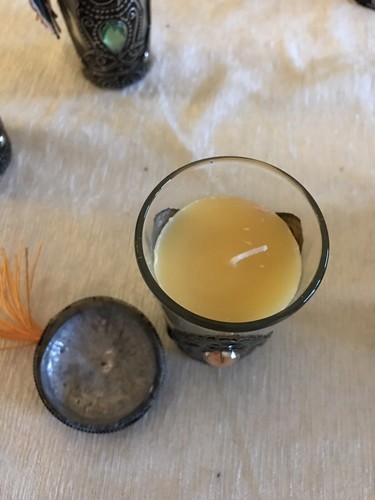 Moroccan Tea Cup Candle Traditional Handmade glass and metal embossed - Picture 2 of 3