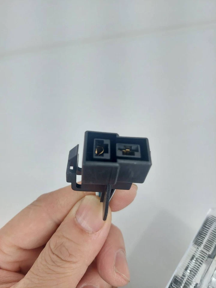 Front Corner Light Turn Signal Indicators fit Mazda Pickup B2000 B2200 B2600 - Image 2 of 4