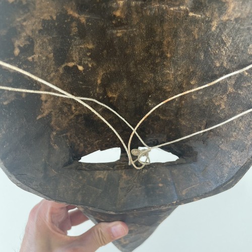 Hand Carved Tribal Mask Unknown Provenance Likely West or Central Africa - Picture 7 of 8