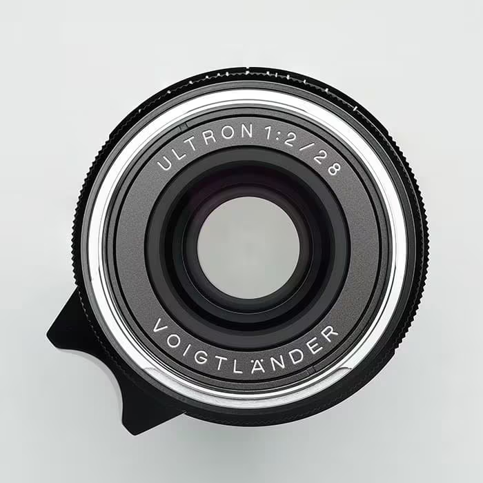 VOIGTLANDER Ultron Vintage Line 28mm f2 Type II Aspherical VOIGTLANDER Ultron Vintage Line 28mm f2 Type II Aspherical